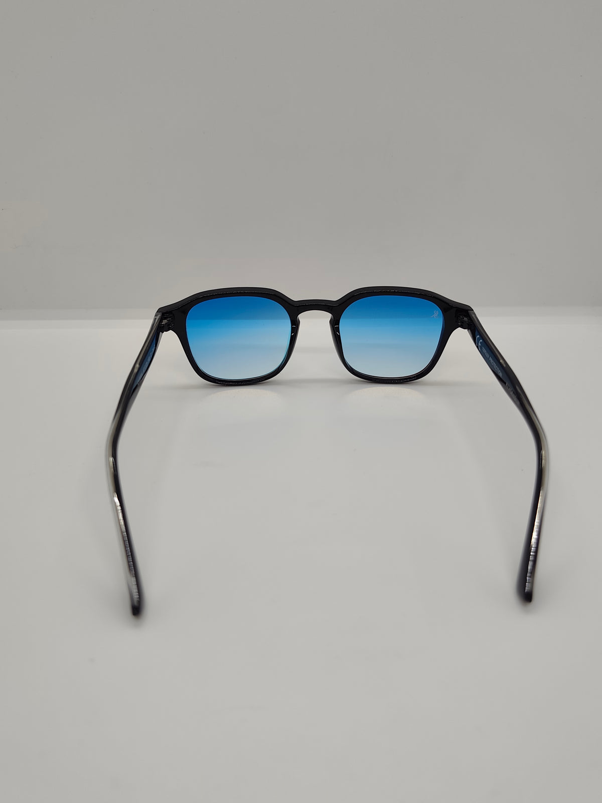 DREAM Black Blue Pink