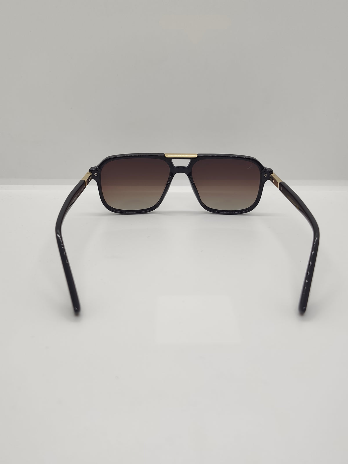 Naroviano Black / Gold