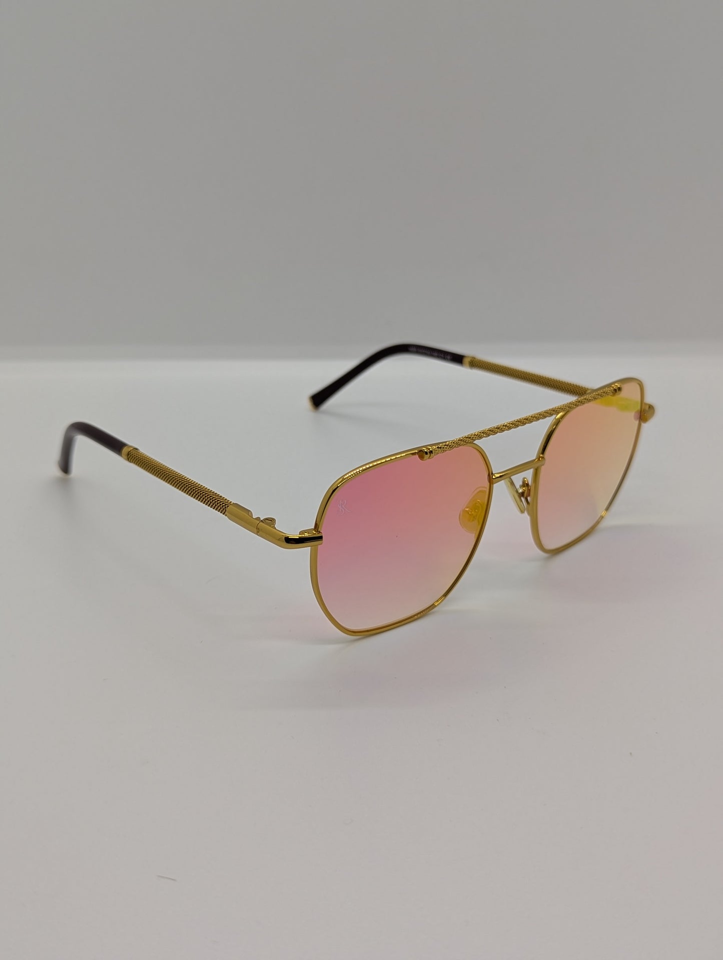 Hilton Jonh Gold / Pink