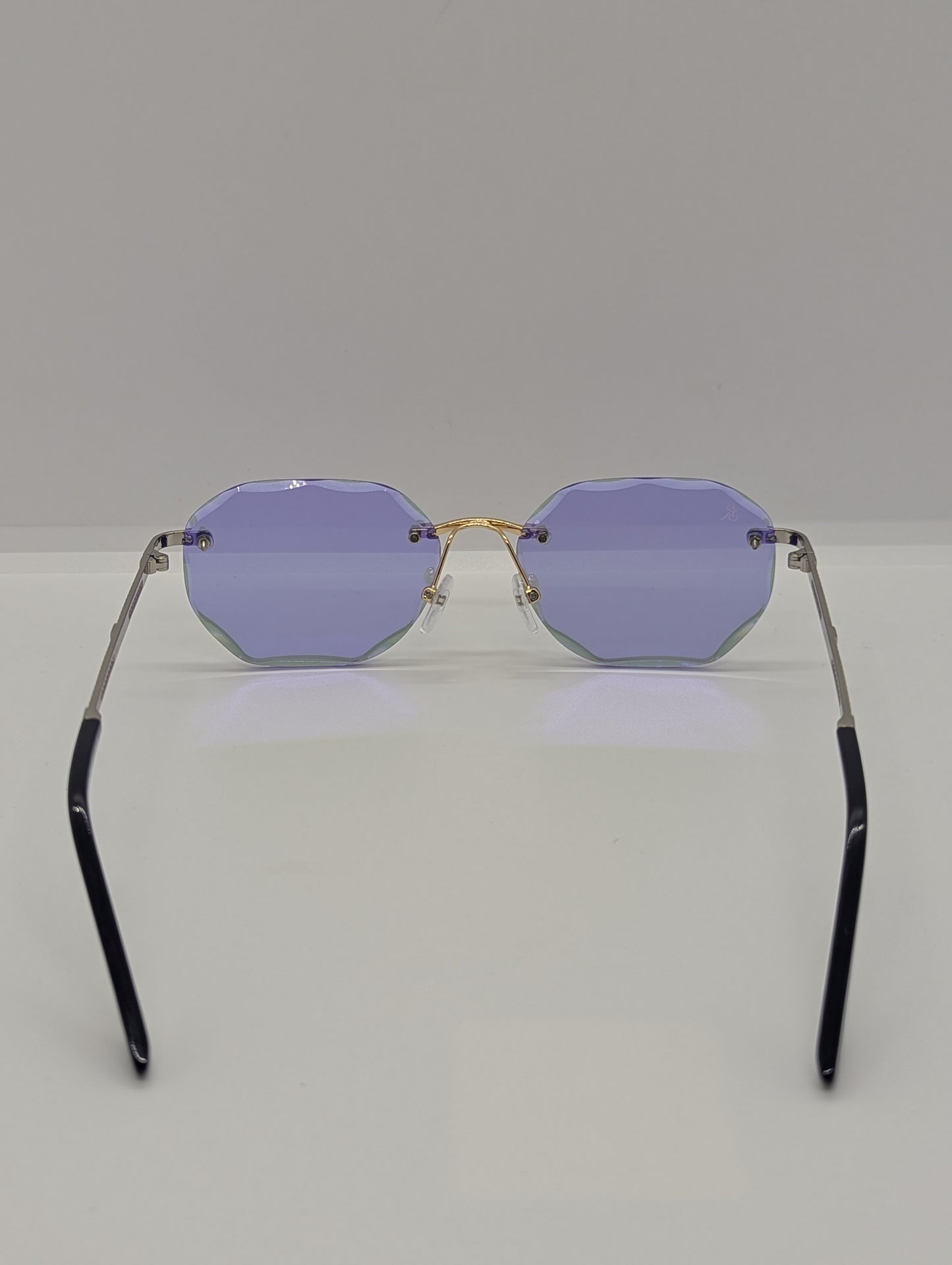 Luxia Purple Cut Facettes