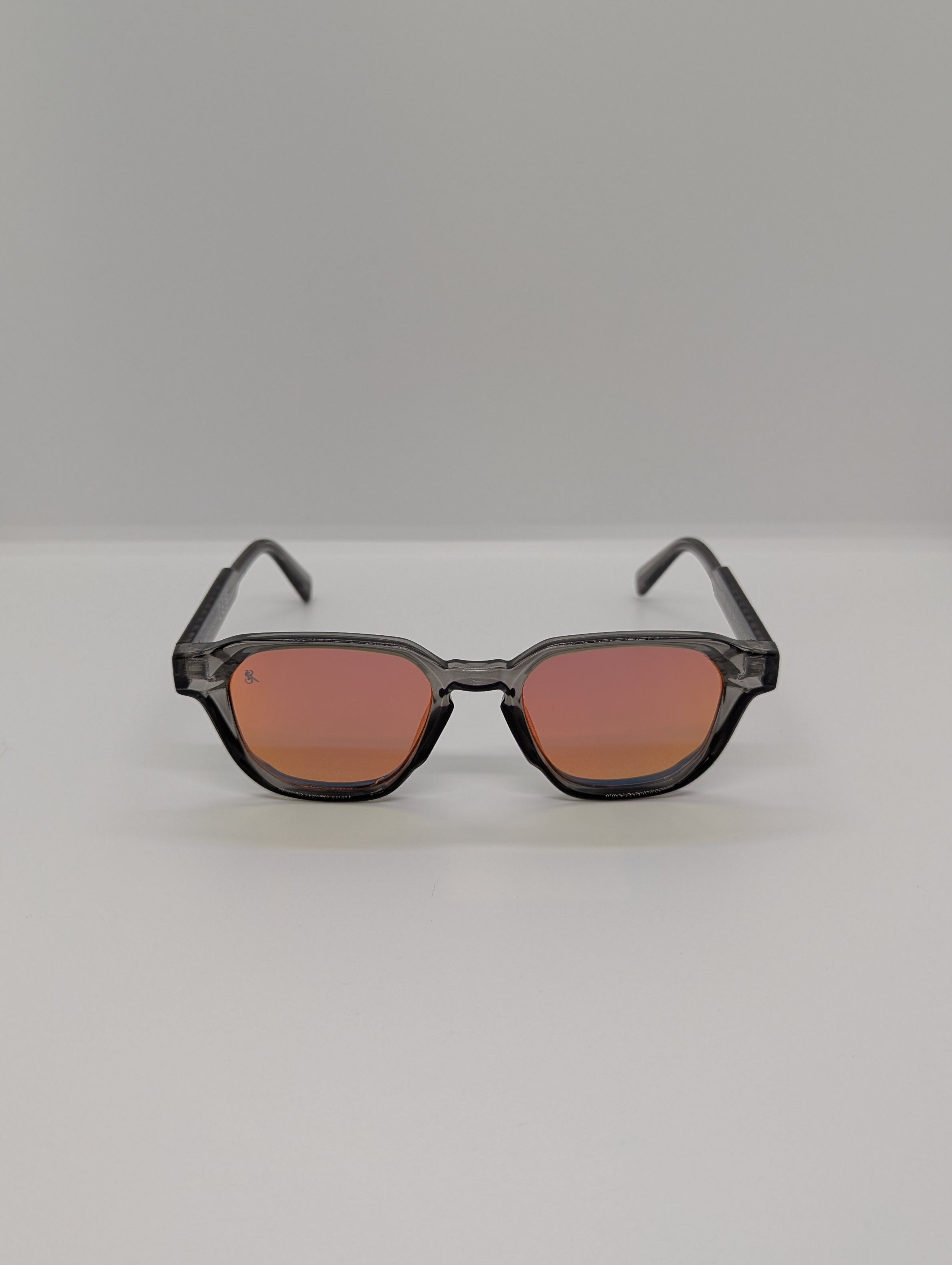 DREAM S Grey / Red